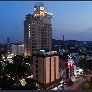 Parkside Sovrano Hotel Batam